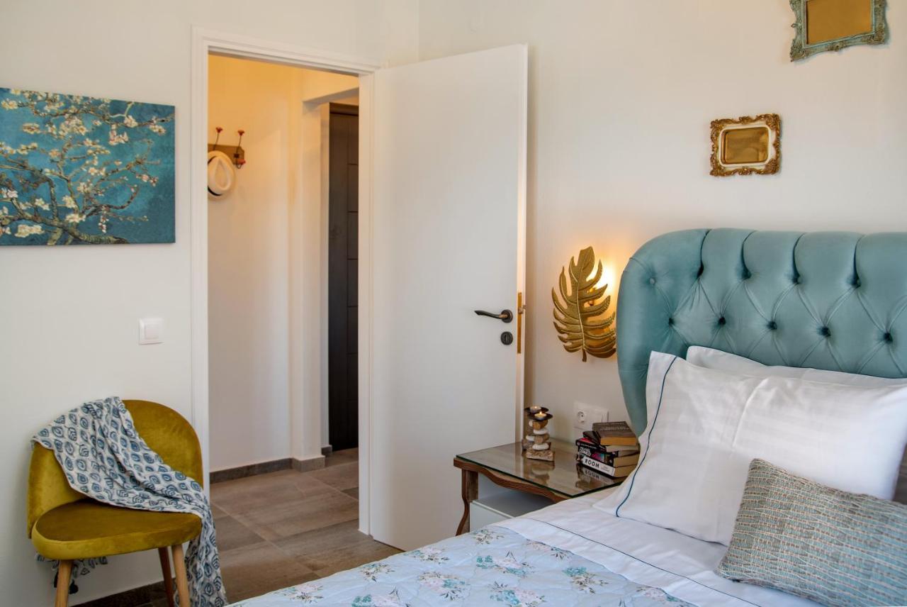 Sea Front Suite "Sea Tales" Gaios Bagian luar foto