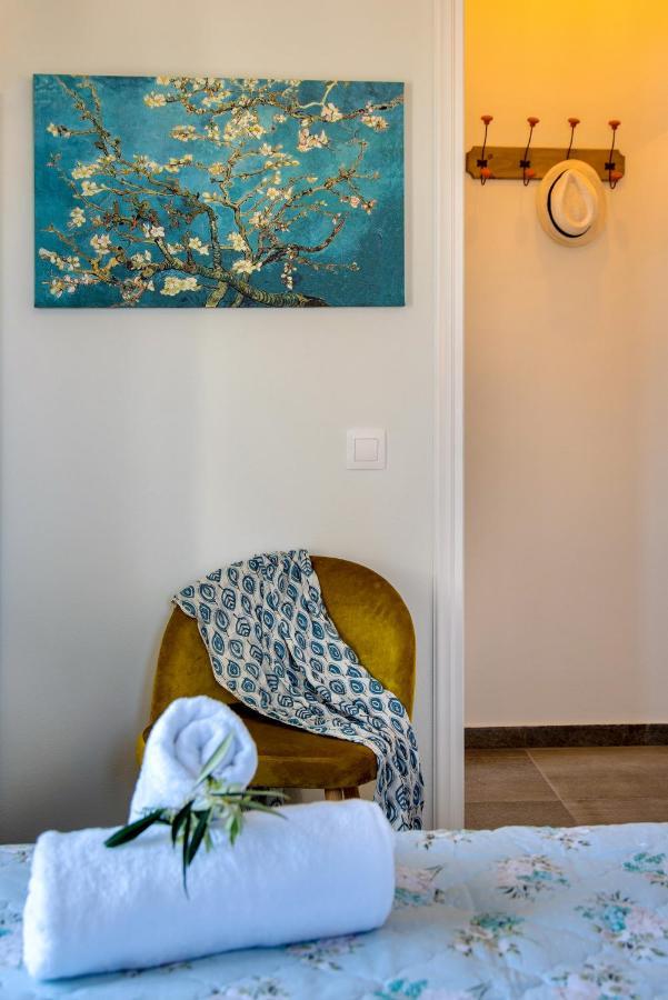 Sea Front Suite "Sea Tales" Gaios Bagian luar foto
