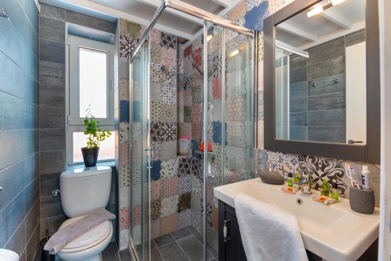 Sea Front Suite "Sea Tales" Gaios Bagian luar foto