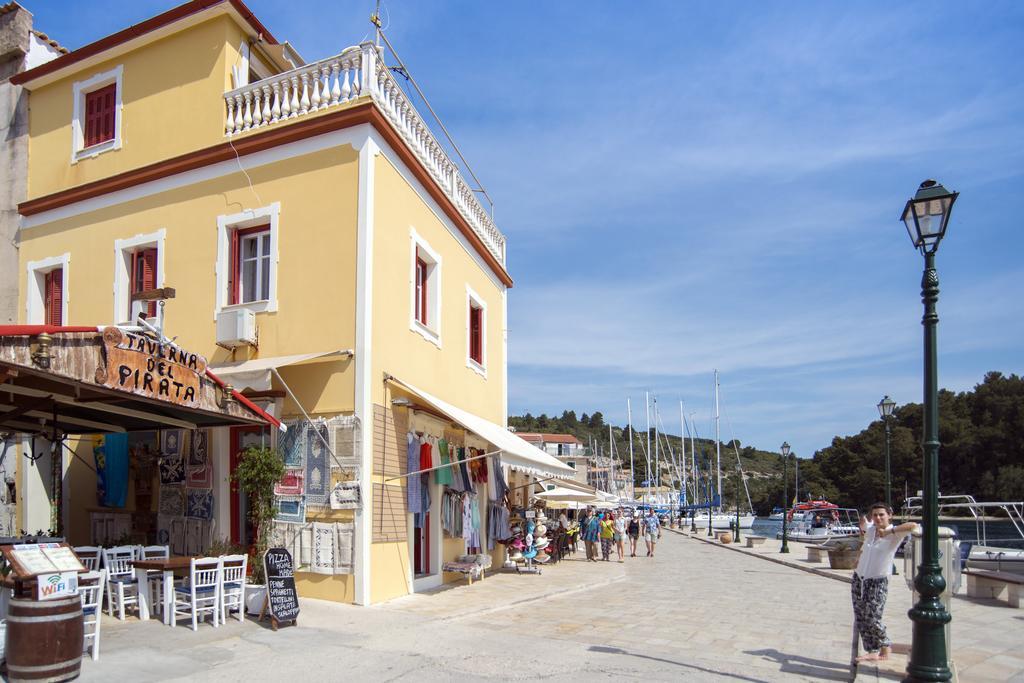 Sea Front Suite "Sea Tales" Gaios Ruang foto