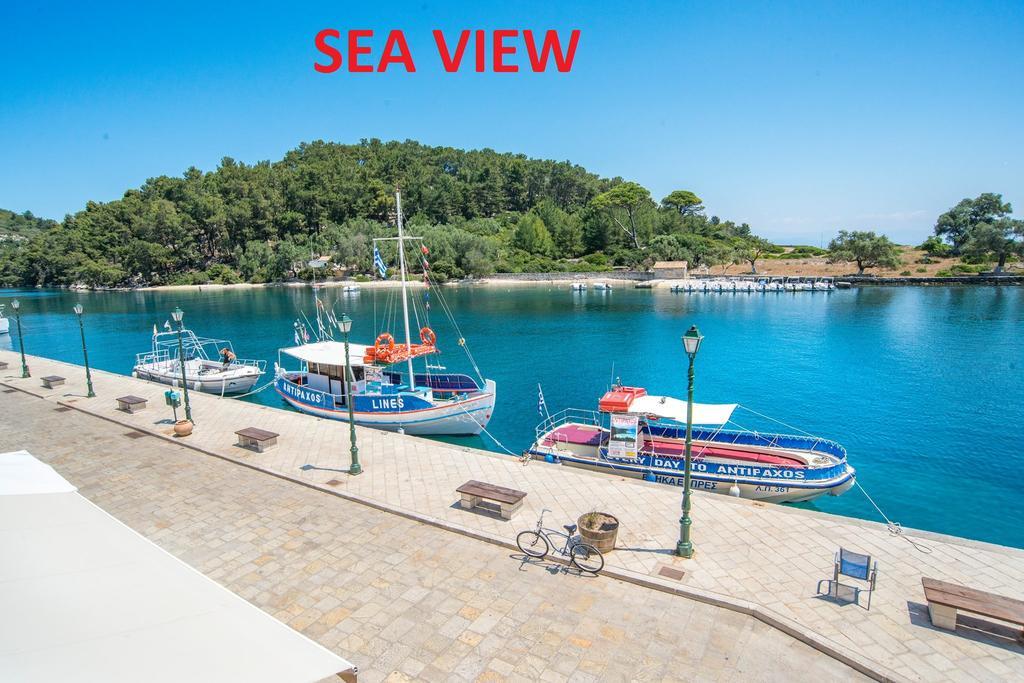 Sea Front Suite "Sea Tales" Gaios Bagian luar foto